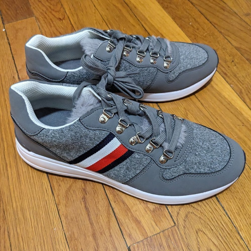 Tommy Hilfiger Riplee Sneaker Womens 8.5